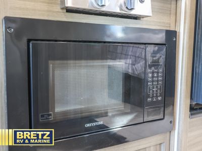 2026 Coachmen RV Freelander - Photo 15