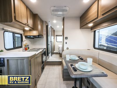 2026 Coachmen RV Freelander - Photo 13