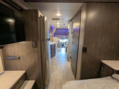 2022 Thor Motor Coach Omni - Photo 24