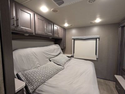 2022 Thor Motor Coach Omni - Photo 27