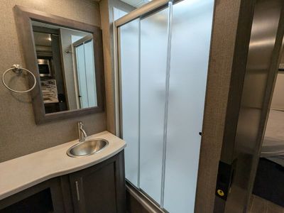 2022 Thor Motor Coach Omni - Photo 19