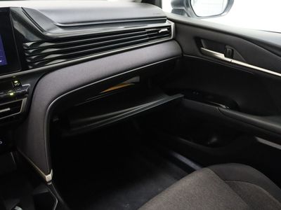 2025 Toyota Camry FWD - Photo 22