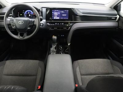 2025 Toyota Camry FWD - Photo 29