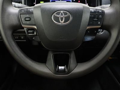 2025 Toyota Camry FWD - Photo 23