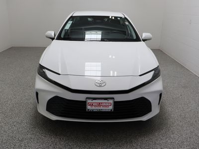 2025 Toyota Camry FWD - Photo 3