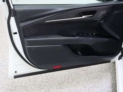 2025 Toyota Camry FWD - Photo 12