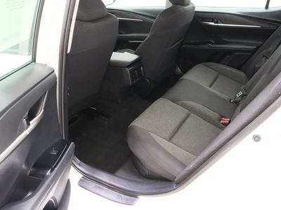 2025 Toyota Camry FWD - Photo 26