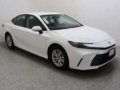 2025 Toyota Camry FWD - Photo 4