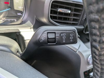 2021 Ford Explorer — photo 30 view