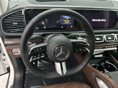 2026 Mercedes-Benz GLS - Photo 10