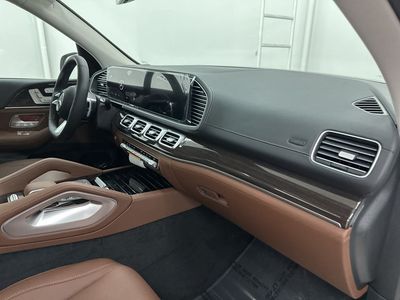 2026 Mercedes-Benz GLS - Photo 30