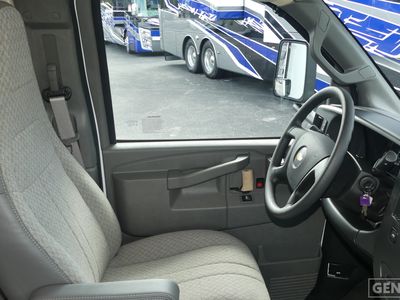 2026 Thor Motor Coach Pasadena SE - Photo 8
