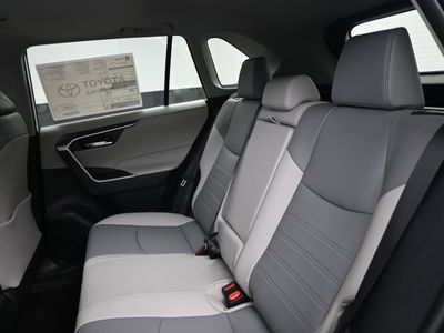 2025 Toyota RAV4 XLE Premium SUV — photo 14 view