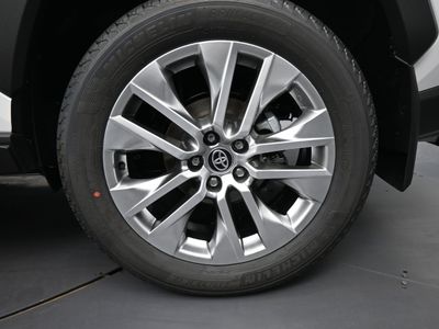 2025 Toyota RAV4 XLE Premium SUV — photo 15 view