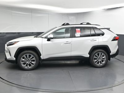 2025 Toyota RAV4 XLE Premium SUV — photo 7 view