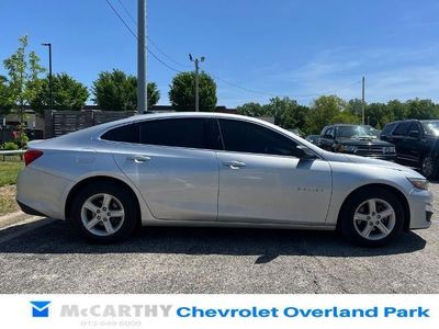 2020 Chevrolet Malibu - Photo 3