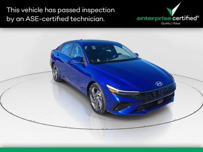 2025 Hyundai Elantra SEL Convenience IVT — front three-quarter view