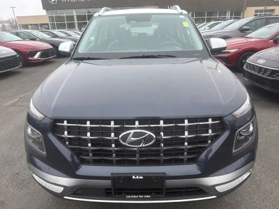 2023 Hyundai Venue Limited - Photo 10