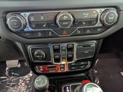 2026 Jeep Wrangler — photo 24 view