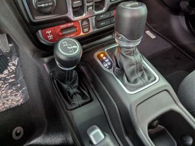 2026 Jeep Wrangler — photo 25 view