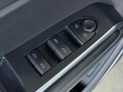 2025 GMC Acadia Elevation - Photo 28
