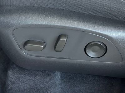 2025 GMC Acadia Elevation - Photo 30