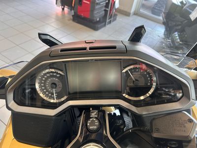 2025 Honda Gold Wing Tour 50th Anniversary - Photo 5