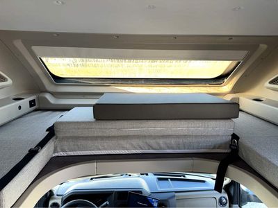 2026 Jayco Greyhawk — photo 15 view