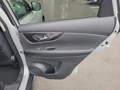 2019 Nissan Rogue — photo 32 view