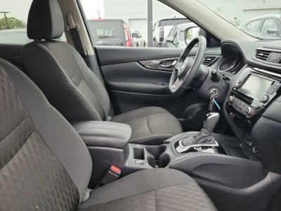 2019 Nissan Rogue — photo 34 view