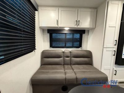 2026 Jayco Jay Flight SLX - Photo 9