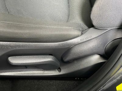 2024 Toyota RAV4 Hybrid — photo 13 view