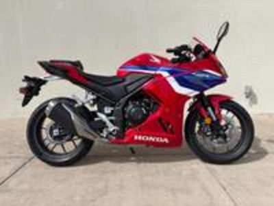 2025 Honda CBR500R - Photo 7