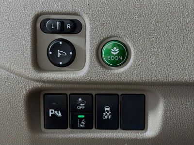 2022 Honda Pilot — photo 8 view