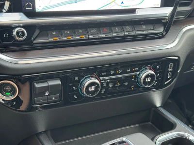 2023 GMC Sierra 1500 SLT - Photo 39