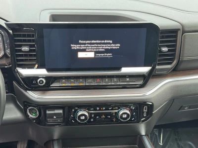 2023 GMC Sierra 1500 SLT - Photo 19