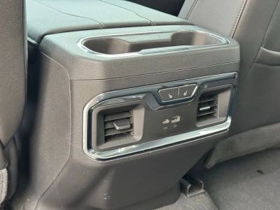 2023 GMC Sierra 1500 SLT - Photo 17