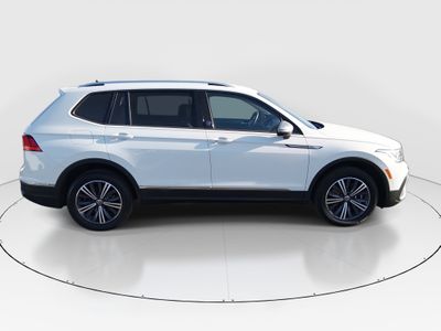 2024 Volkswagen Tiguan - Photo 8