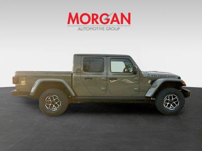 2026 Jeep Gladiator — photo 8 view