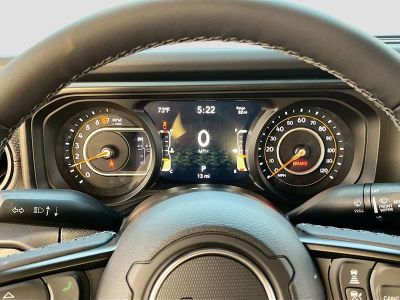 2026 Jeep Gladiator — photo 12 view