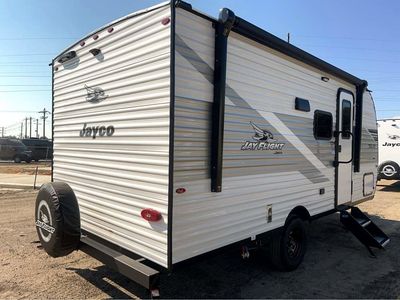 2026 Jayco Jay Flight SLX - Photo 3