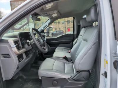 2023 Ford F-350SD — photo 12 view