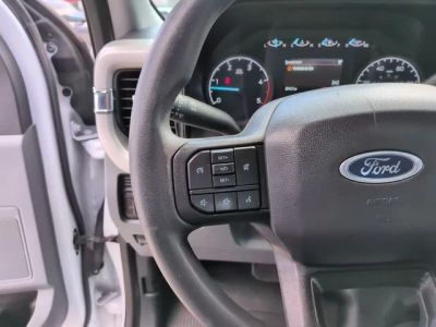 2023 Ford F-350SD — photo 13 view
