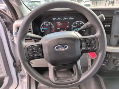 2023 Ford F-350SD — photo 15 view