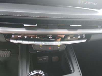 2024 Cadillac XT4 - Photo 18