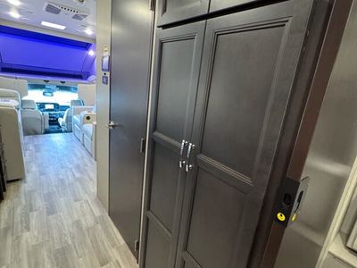 2026 Thor Motor Coach Omni Trail - Photo 9