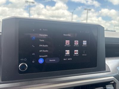 2024 Toyota Tacoma - Photo 4