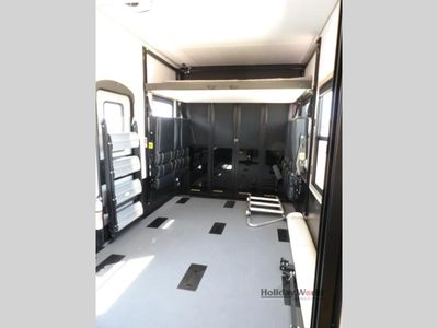2025 Keystone Raptor - Photo 10