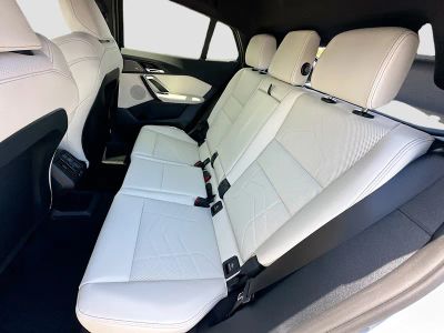 2026 BMW X2 — photo 18 view