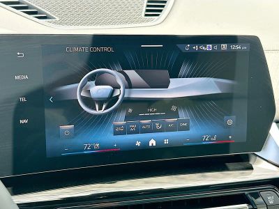 2026 BMW X2 — photo 12 view